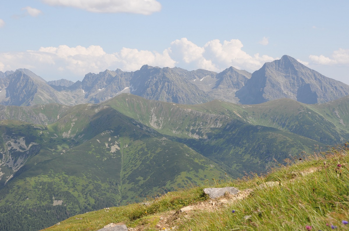 Panorama Tatr Słowackich z Krywaniem
