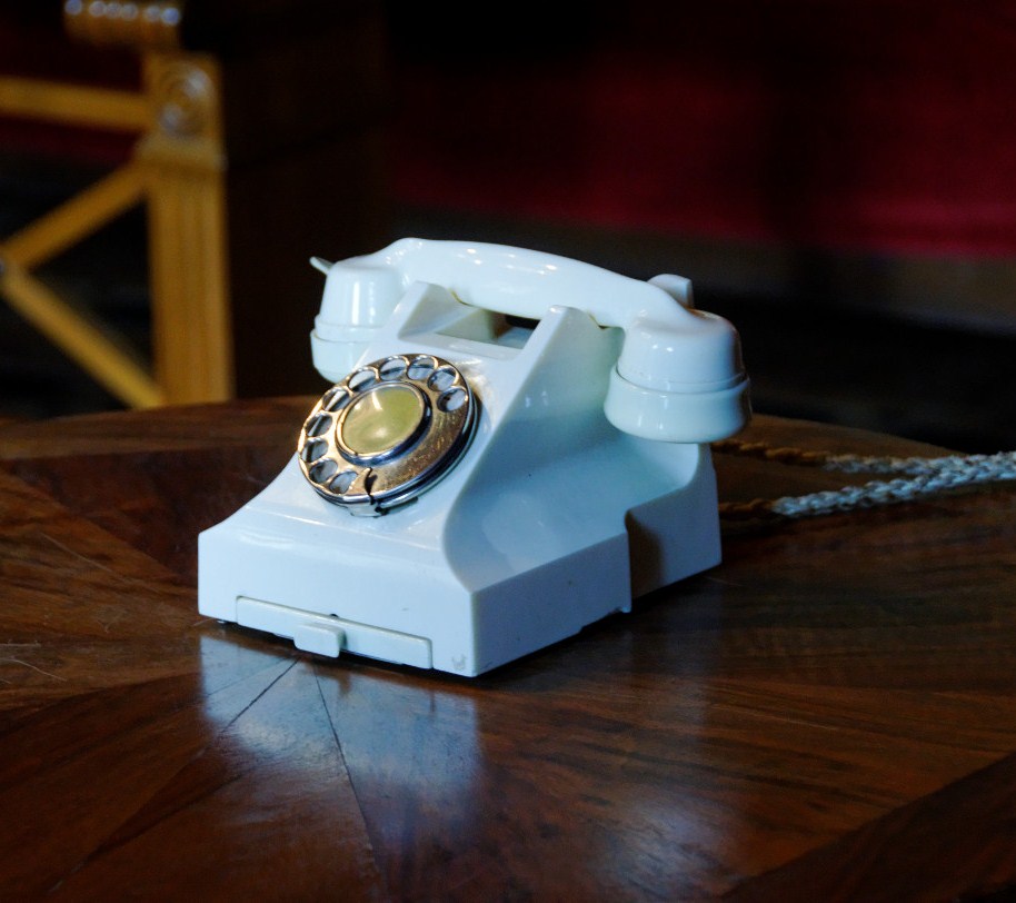 telefon jałtański