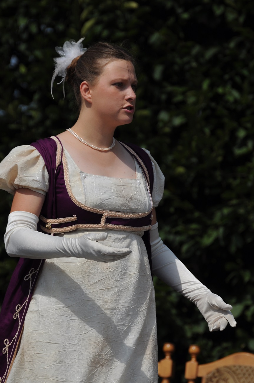 suknia - rekonstrukcja z lat 1795 - 1803