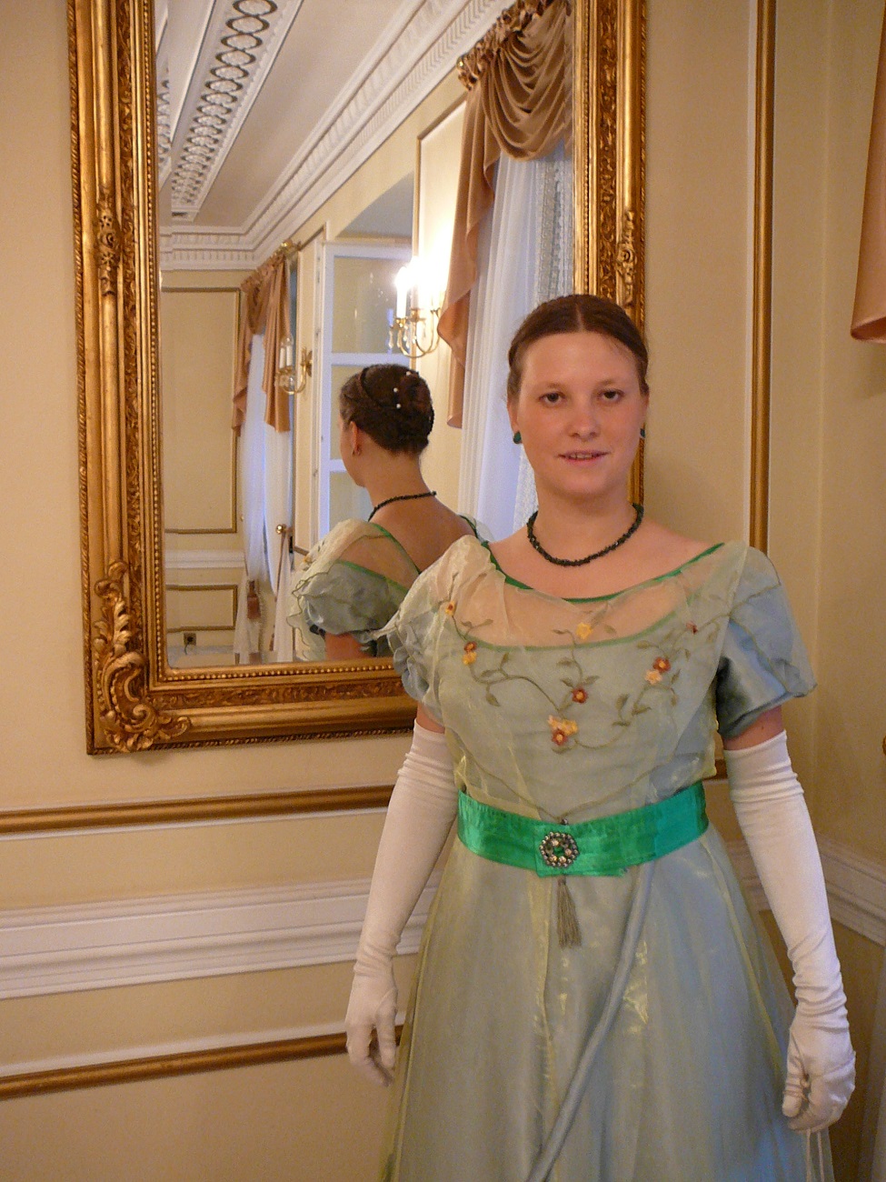 suknia biedermeier