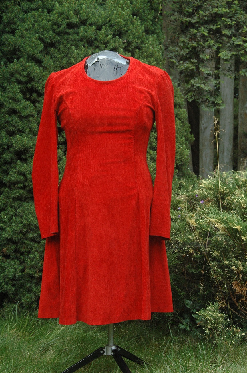 czerwona sukienka