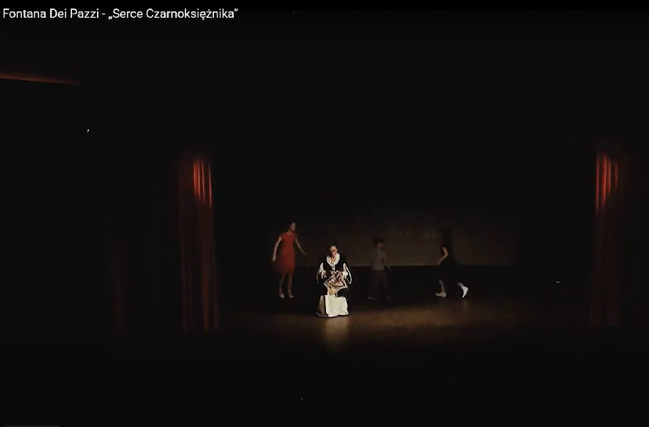 z wnukami na scenie