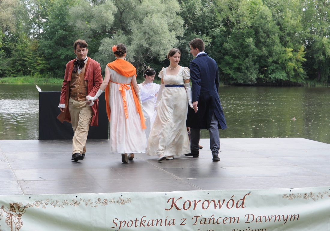 korowód w Wilanowie