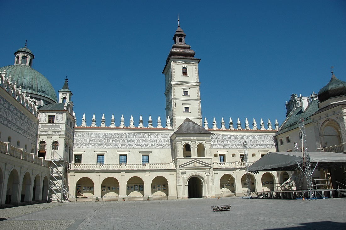 dziedziniec